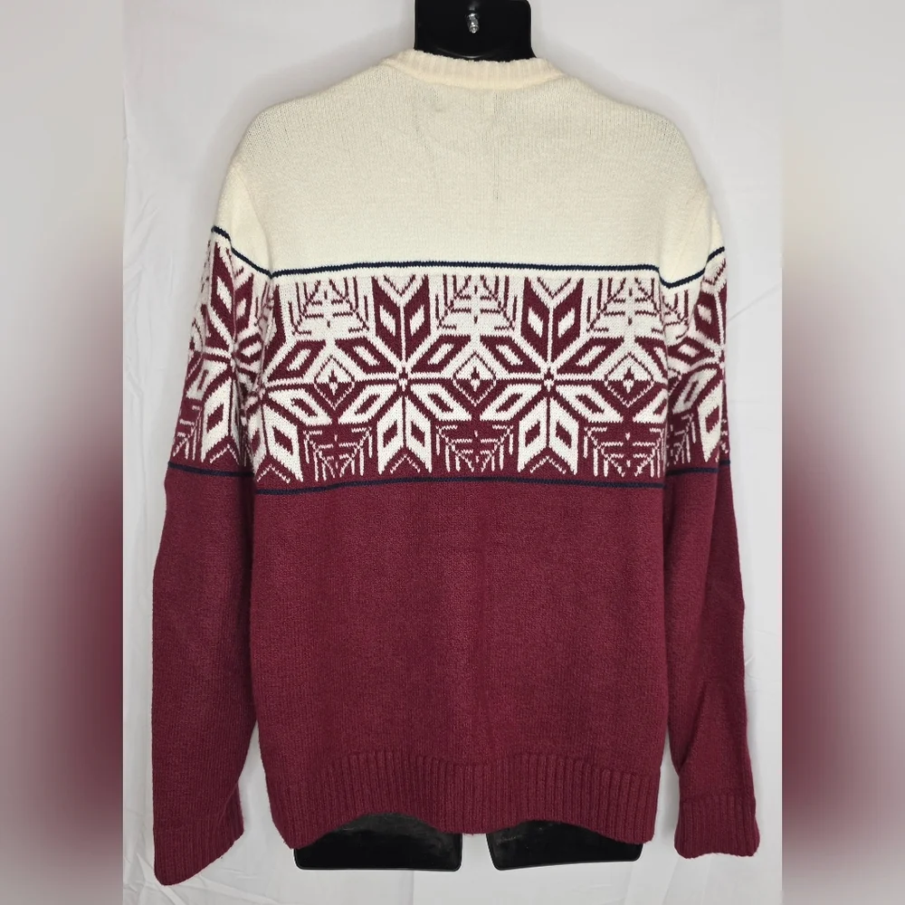 Old Navy SoSoft Maroon White Crewneck Sweater Snowflake Size XL NWOT E-3001